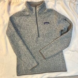 Patagonia fleece half zip 
Good as new condition